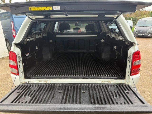 Mitsubishi L200 Di-d Dc Warrior Pickup DS66FBX White #5