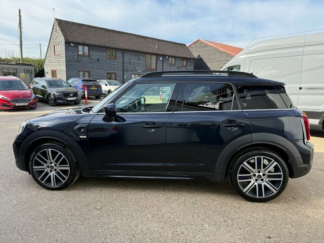 Mini Countryman Cooper S Exclusive Steptronic HN72MYV Black #2