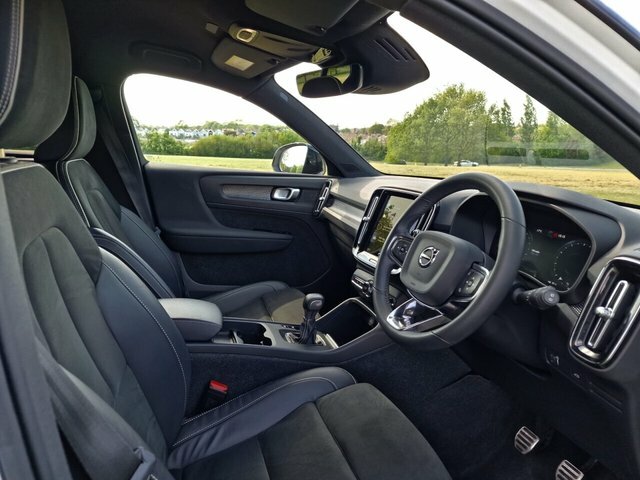 Volvo XC40 T3 R-design Suv NK71LVC White #6