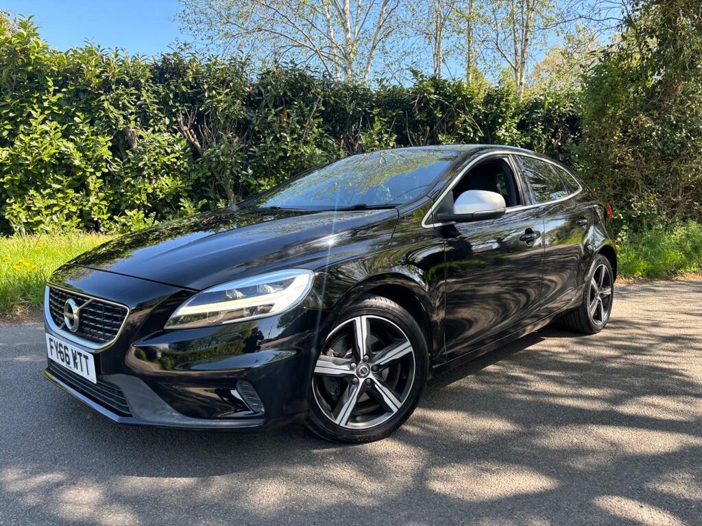 Volvo V40 2.0 T2 R-design Euro 6 Ss 201666 Black