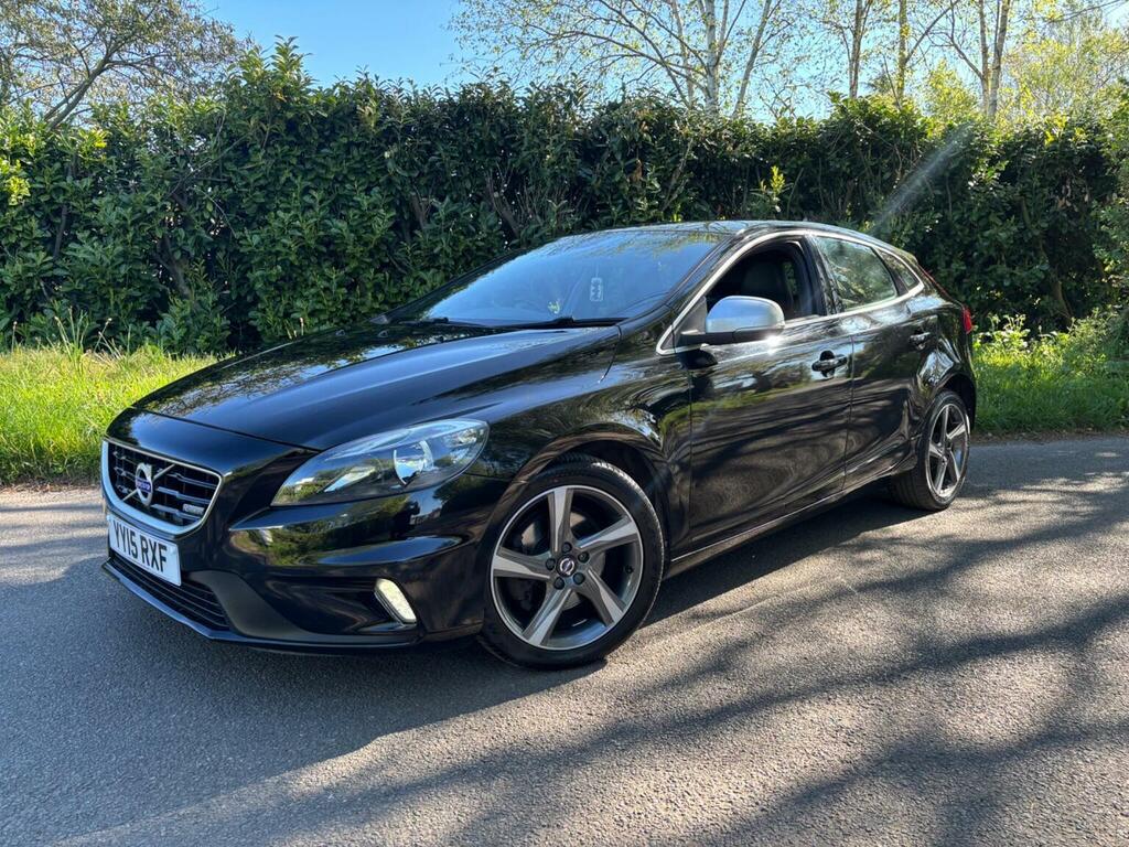 Volvo V40 2.0 T2 R-design Euro 6 Ss 201515 Black