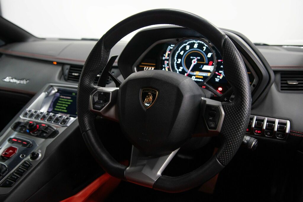 Lamborghini Aventador Lp 700-4 #31