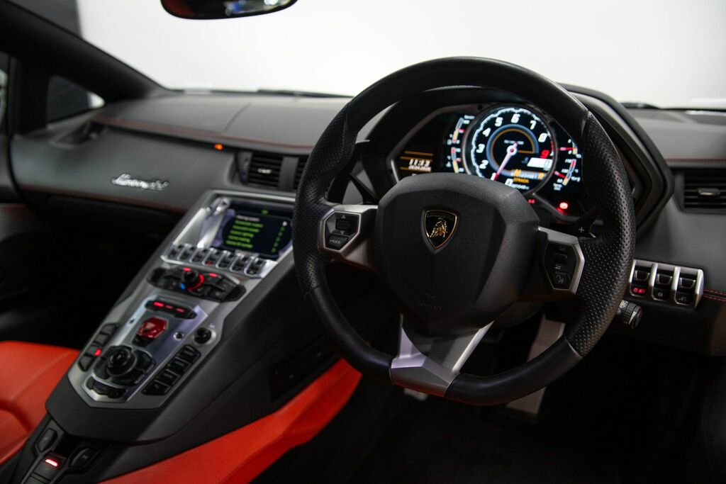 Lamborghini Aventador Lp 700-4 #3