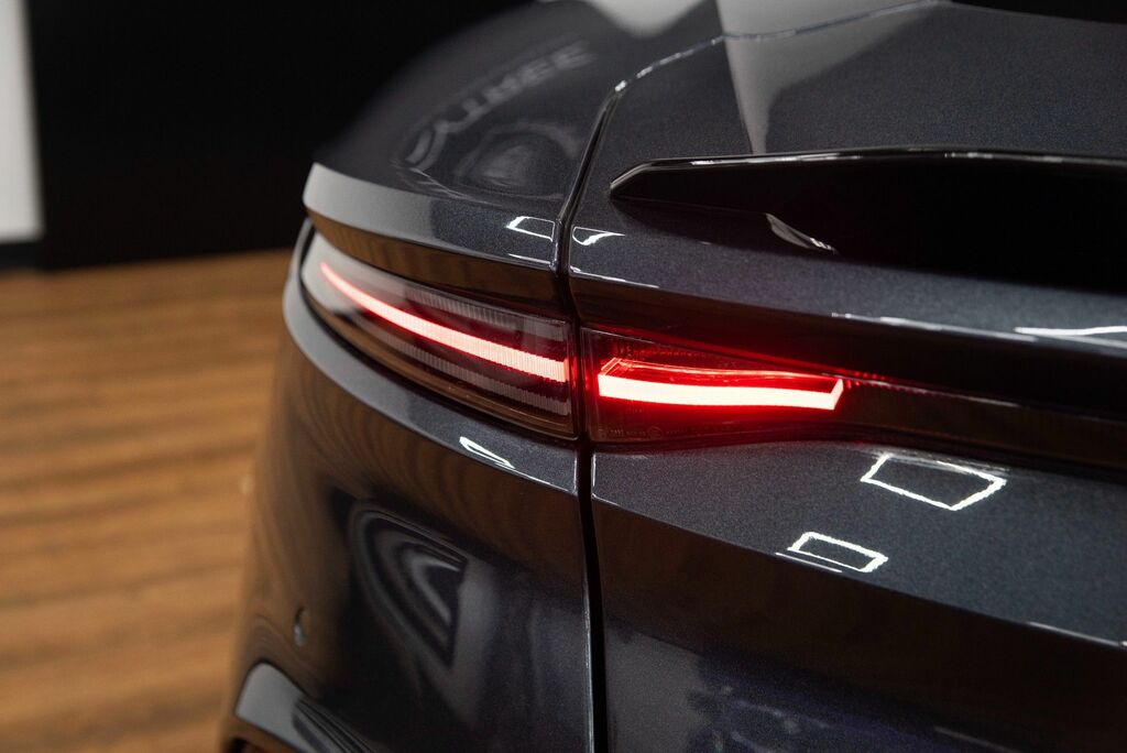 Aston Martin DBS Superleggera Coupe Black #41