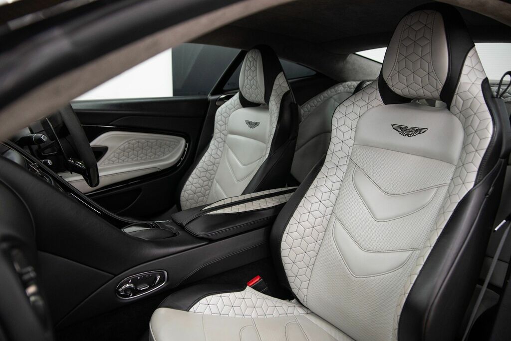 Aston Martin DBS Superleggera Coupe Black #5
