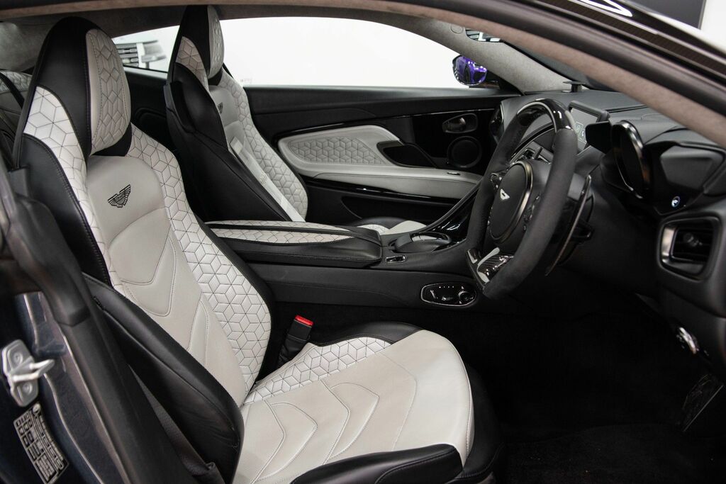Aston Martin DBS Superleggera Coupe Black #52
