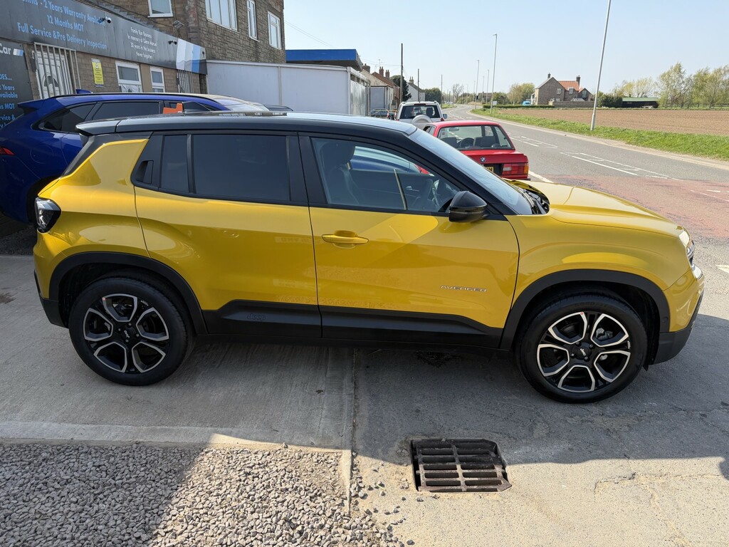 Jeep Avenger Suv 1.2 Summit 1.2 100Hp Mt 2025 WP25BFE Yellow #4