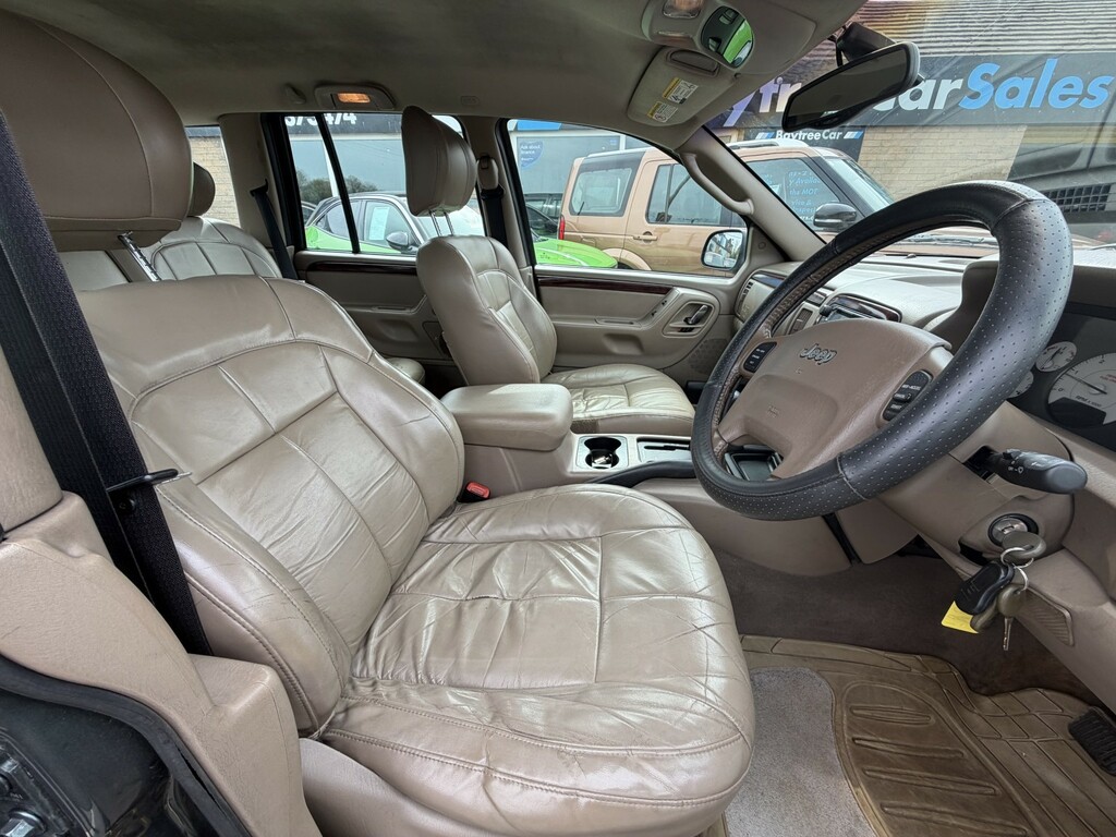 Jeep Grand Cherokee  Silver #16