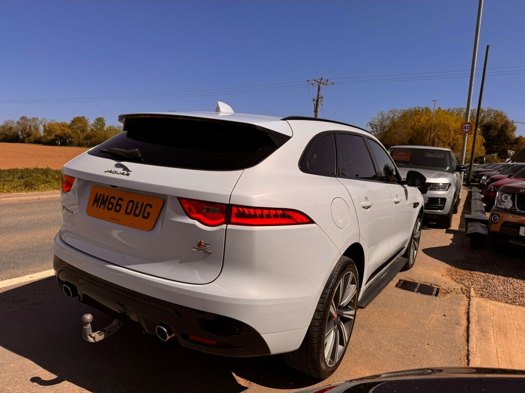 Jaguar F-Pace Suv 3.0 D300 V6 S 2016 MM66OUG White #4
