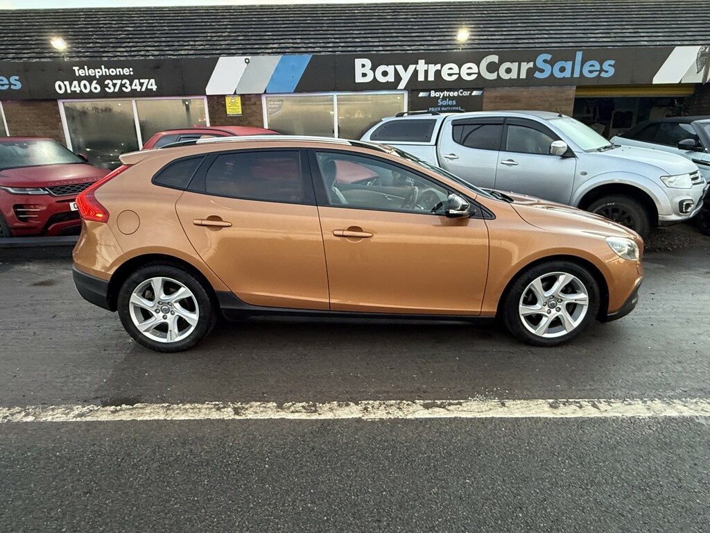 Volvo V40 Cross Country Hatchback 1.6 D2 Lux 2014 Brown #3