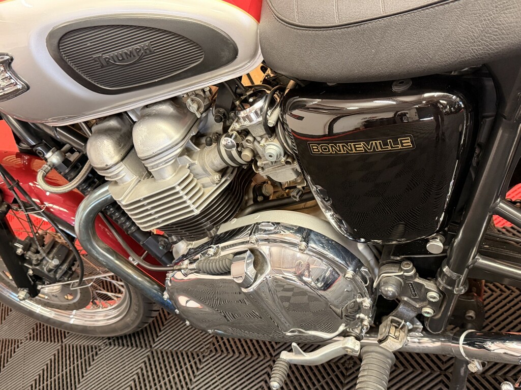 Triumph  900 Gold #12