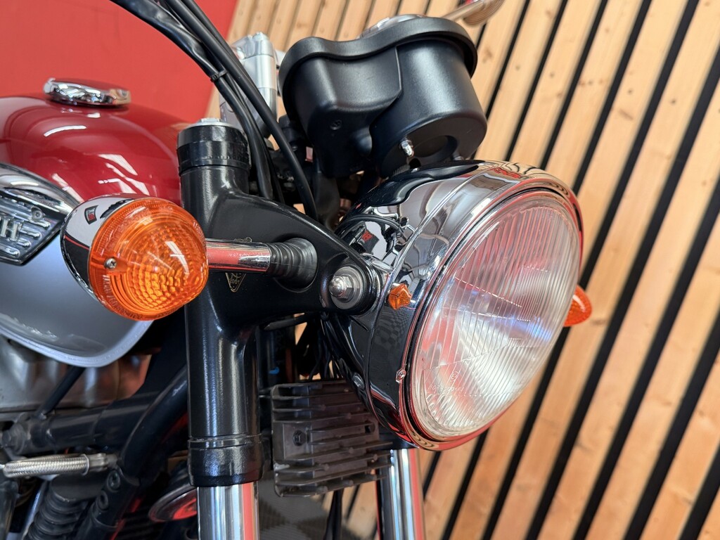 Triumph  900 Gold #10