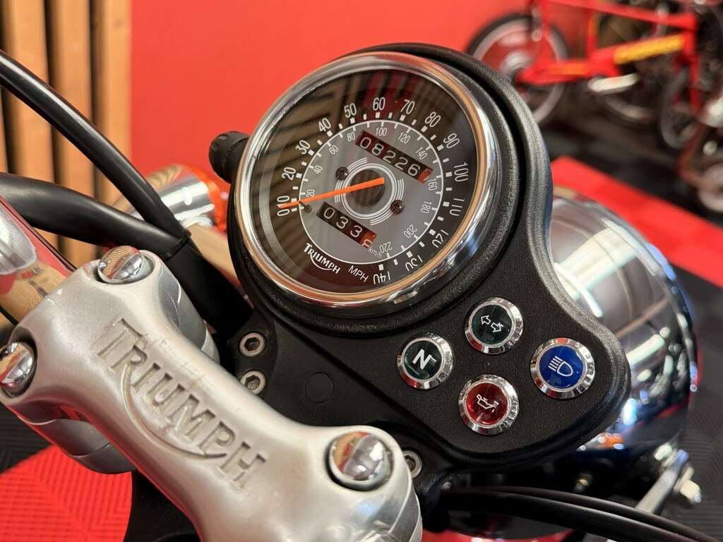 Triumph  900 Gold #9