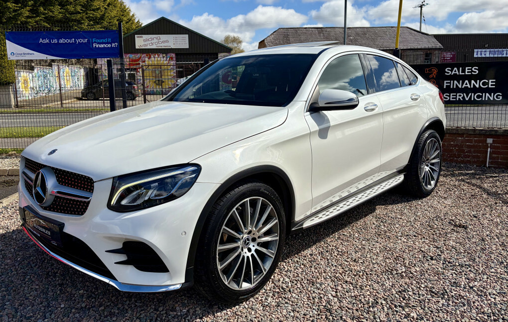 Mercedes-Benz GLC Class Glc 220 D 4Matic Amg Line Premium EJ18KBZ White #2