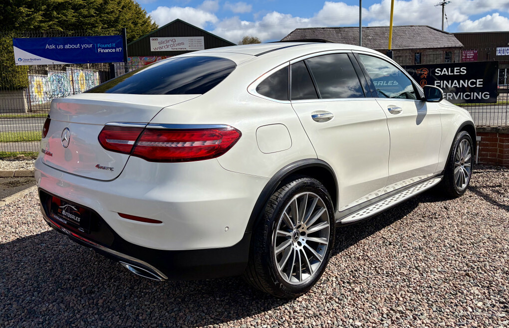 Mercedes-Benz GLC Class Glc 220 D 4Matic Amg Line Premium EJ18KBZ White #4