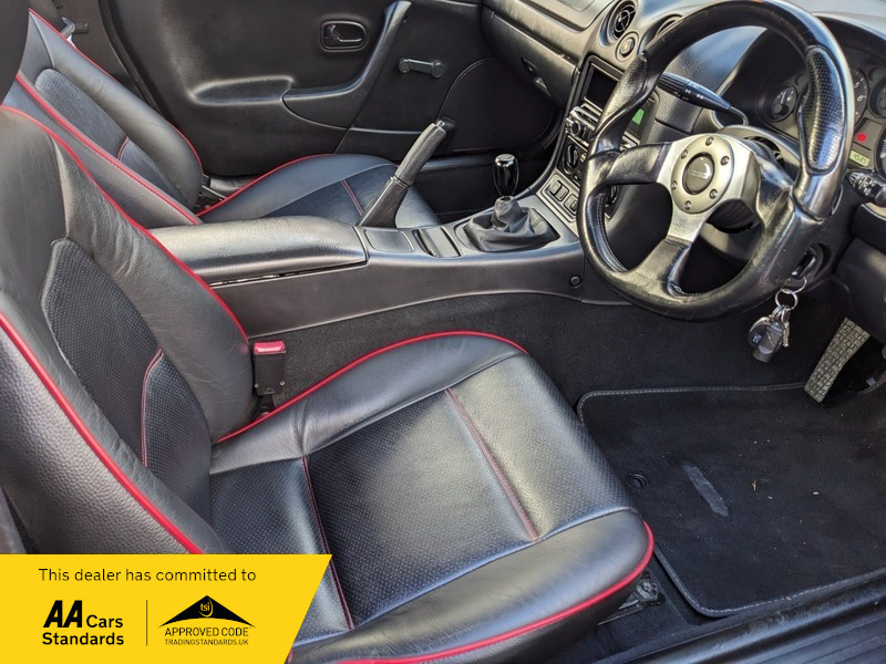 Mazda MX-5 Isola 1.6 Turbo See Red #6