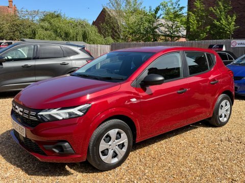 Dacia Sandero 1.0 Tce Essential DY23BZR #2