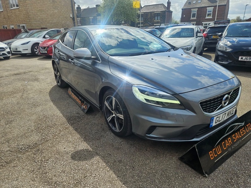 Volvo V40 T3 R-design Nav Plus GL17MKE Grey #2