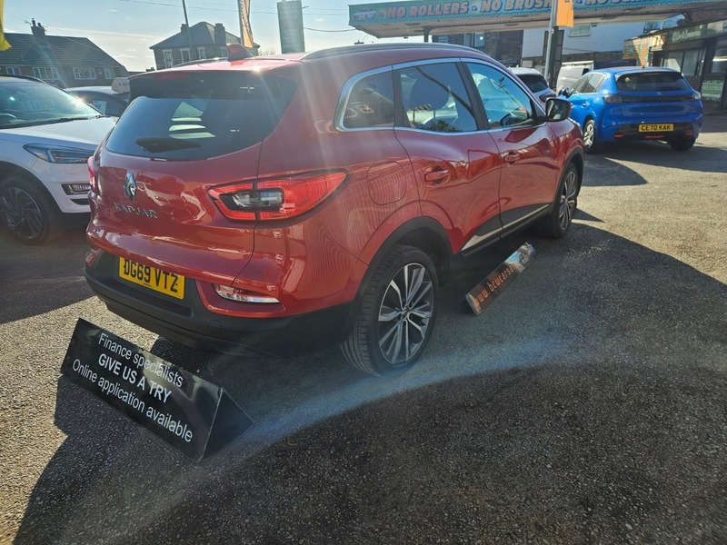 Renault Kadjar Iconic Tce DG69VTZ Red #6