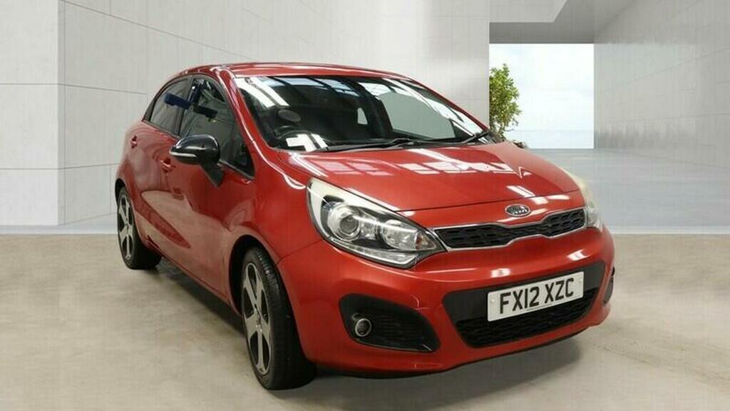 Kia RIO Hatchback 1.4 3 Euro 5 201212 Red