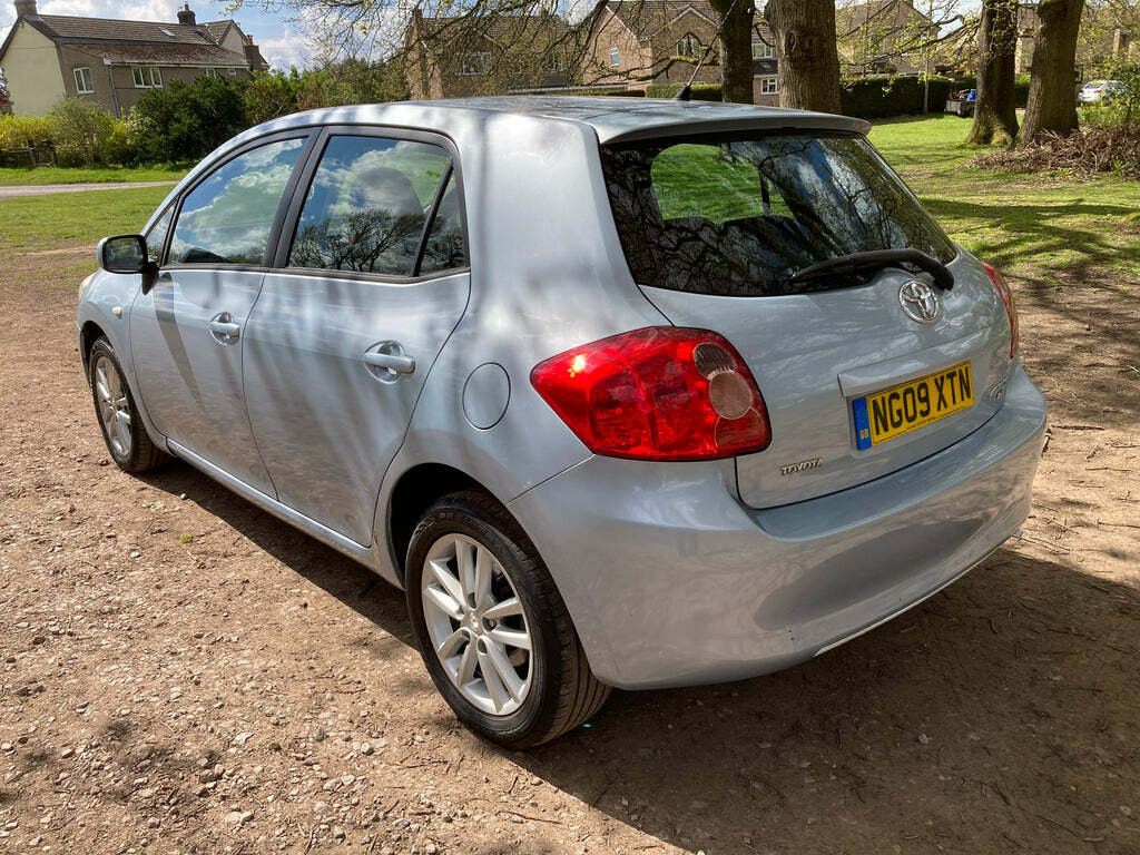 Toyota Auris 1.3 Tr Stop Start Vvti NG09XTN Blue #2