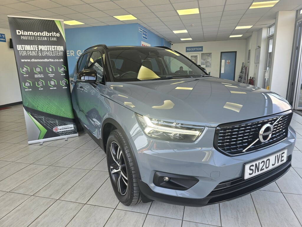 Volvo XC40 1.5 R-design T3 Grey