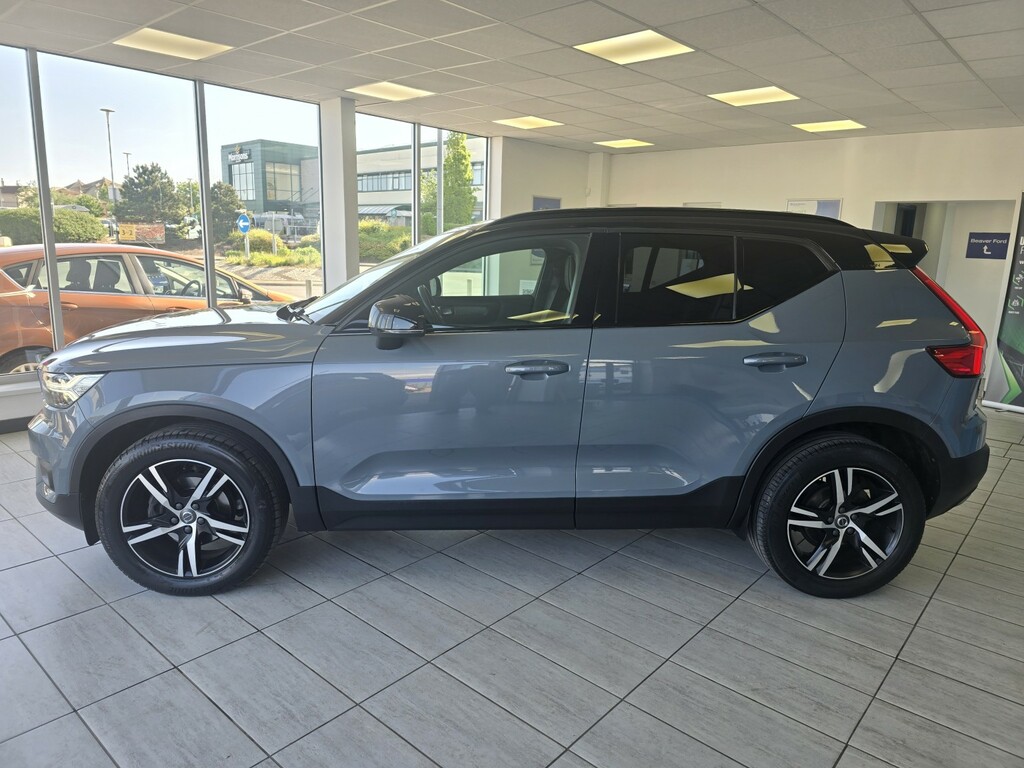 Volvo XC40 1.5 R-design T3 SN20JVE Grey #4
