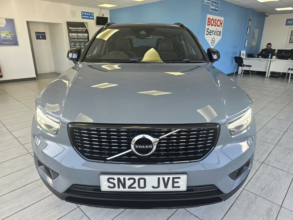 Volvo XC40 1.5 R-design T3 SN20JVE Grey #2
