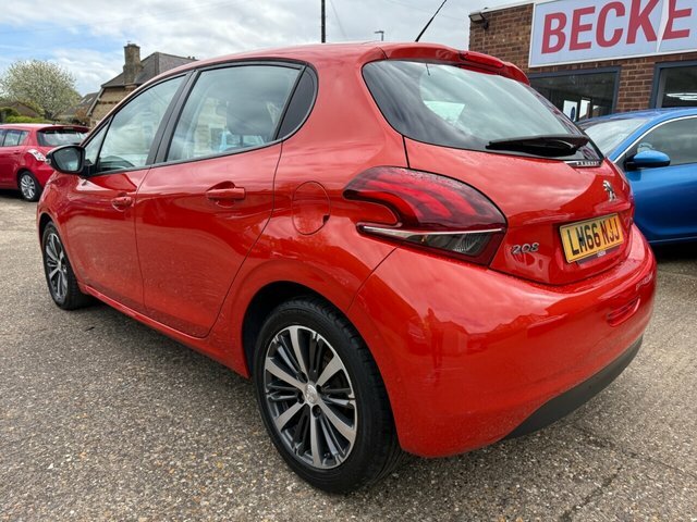 Peugeot 208 Puretech Active Design Menthol LM66NJJ Orange #5