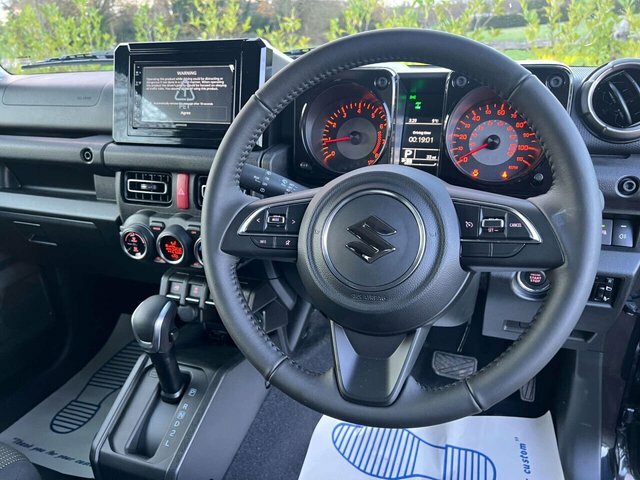 Suzuki Jimny 1.5 Sierrea Suv LX74CWP Black #4