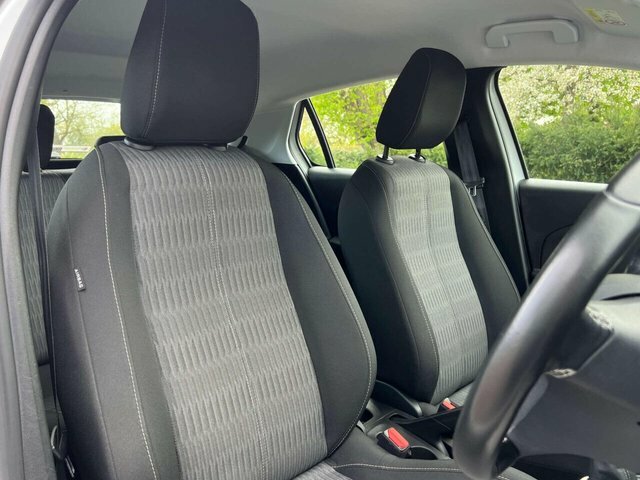 Vauxhall Corsa 1.2 Corsa Se Edition DN22ENM White #4