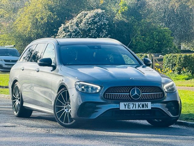 Mercedes-Benz E Class 2.0 E220d Amg Line Night Edition Premium Plus Es YE71KWN Black #2
