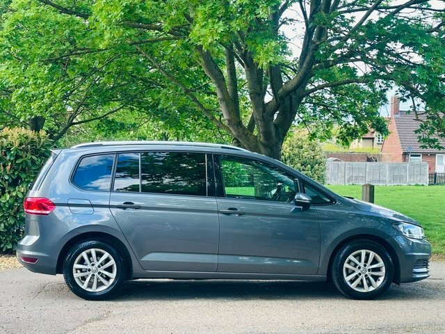 Volkswagen Touran 1.2 Tsi Se Family Mpv Euro 6 S Grey #4