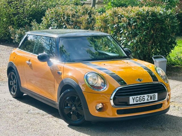 Mini Hatch 1.5 Cooper D Hatchback Euro 6 S Orange #3