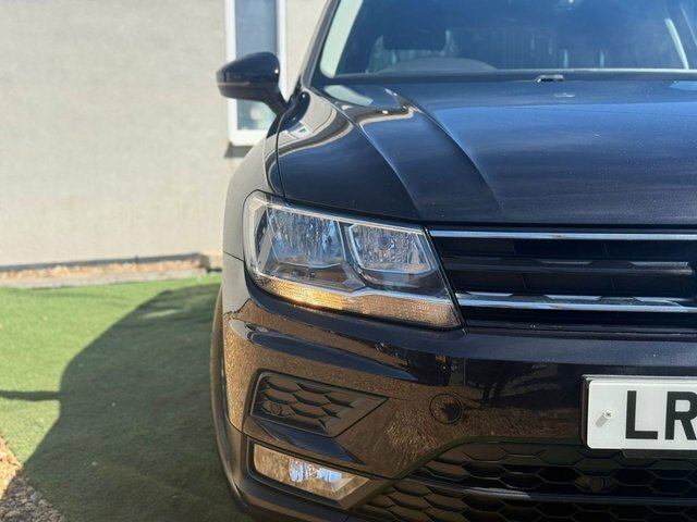 Volkswagen Tiguan 1.4 Tsi Se Navigation Suv Euro 6 LR18YGF Black #6