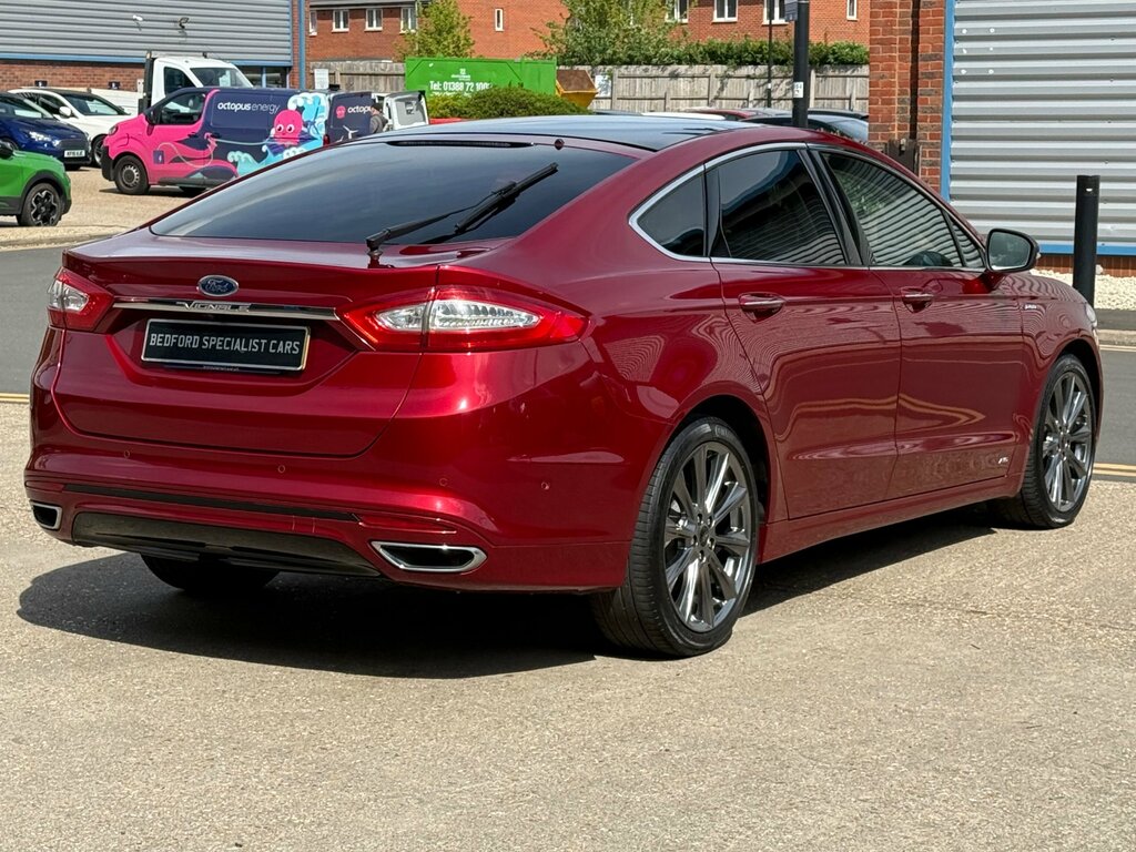 Ford Mondeo 2.0 Tdci Vignale Hatchback Powershift A Red #4