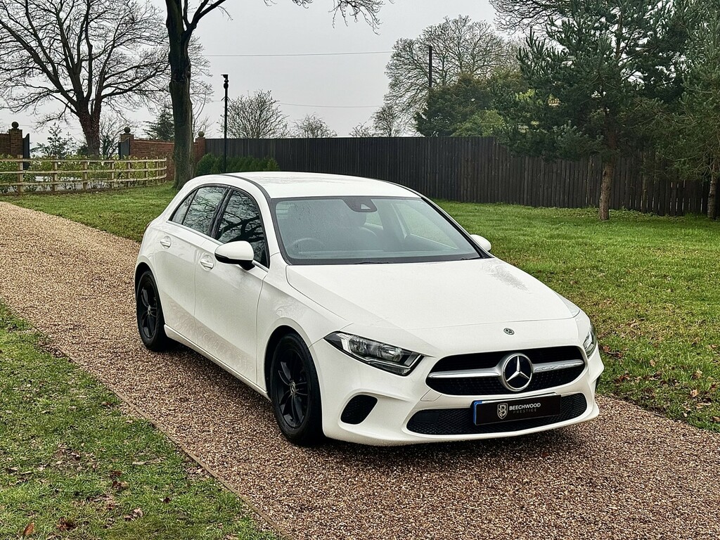 Mercedes-Benz A Class Hatchback 1.3 A180 Se 201919 KC19KYT White #4