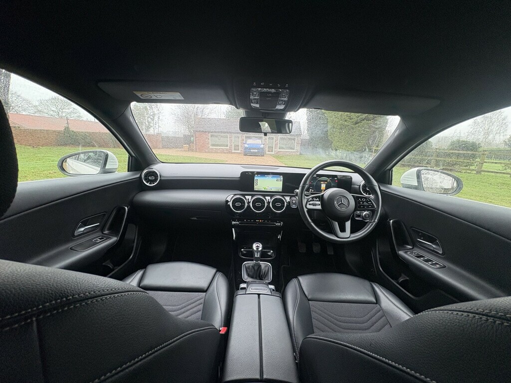 Mercedes-Benz A Class Hatchback 1.3 A180 Se 201919 KC19KYT White #3