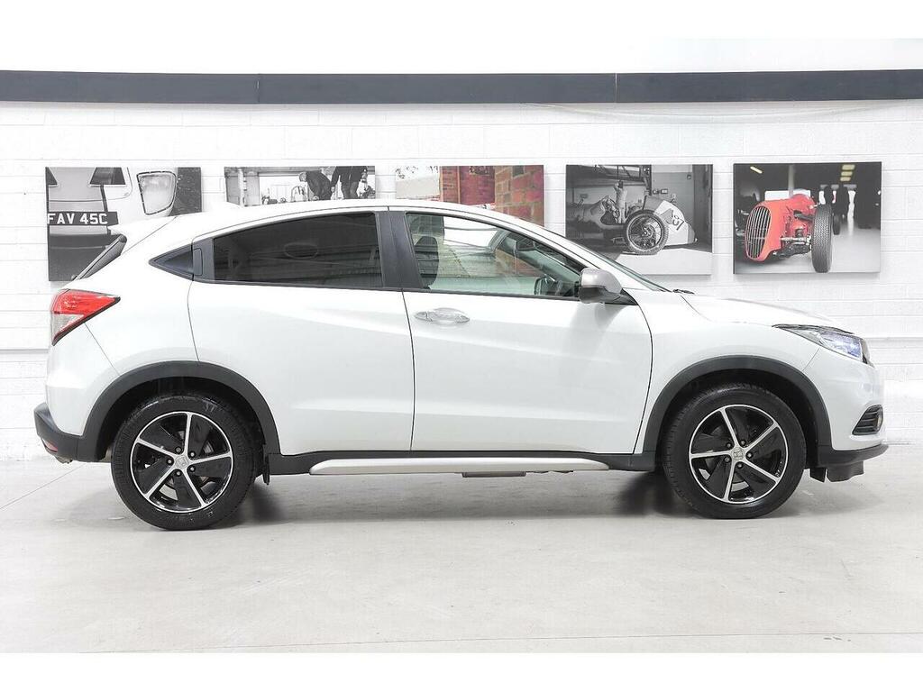 Honda Hr-V 1.5 I-vtec Se Suv Euro 6 Ss FJ70UTG White #2