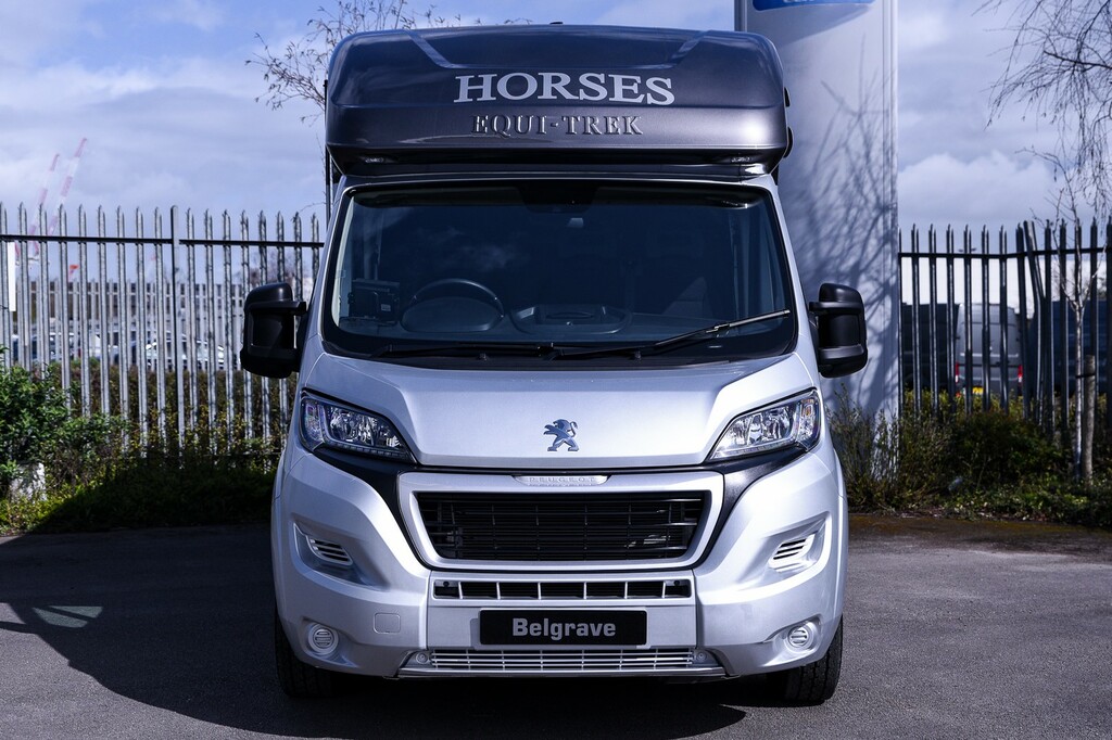 Peugeot Boxer 2.0 Bluehdi Equitrek Horsebox 335 Platform Cab Silver #3