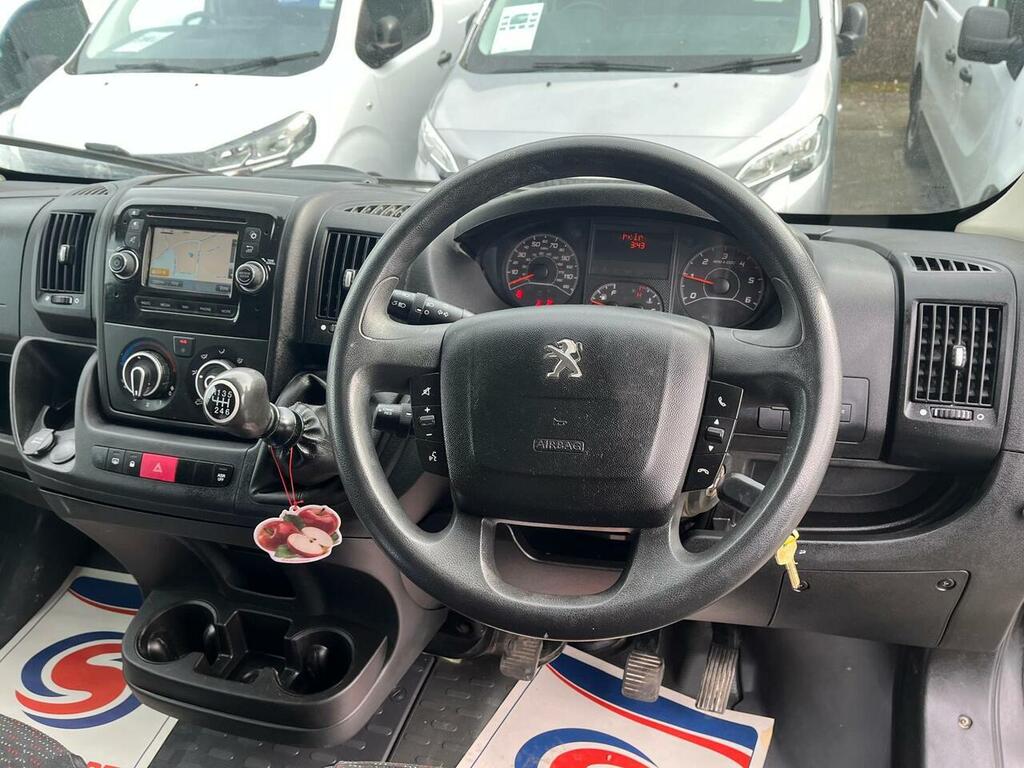 Peugeot Boxer Bluehdi 333 Professional MF19UEC Black #2