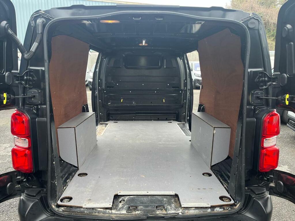 Peugeot Expert Bluehdi 1200 Professional MT68VVX Black #3