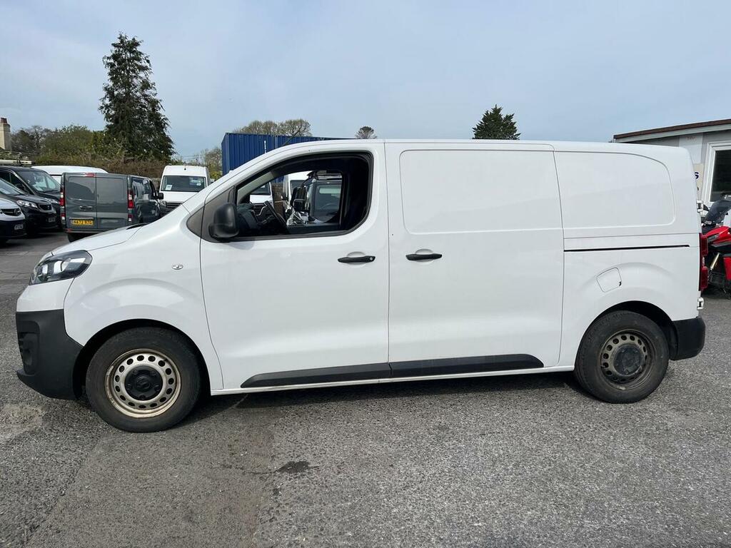 Vauxhall Vivaro Turbo D 2700 Dynamic ND72VWX White #6