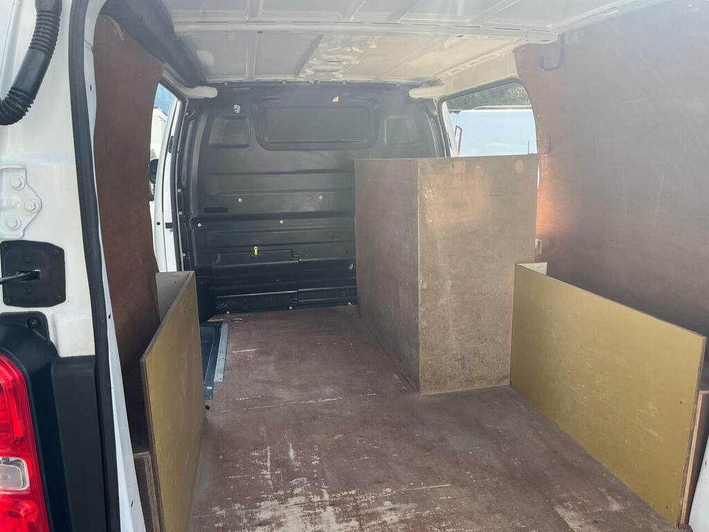 Citroen Dispatch Bluehdi 1000 Enterprise M White #3