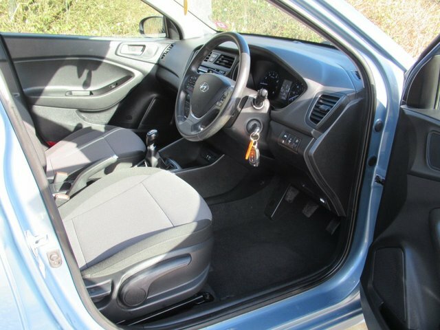 Hyundai I20 1.2 Se Hatchback Euro 6 84 Ps YP17HFZ Blue #2