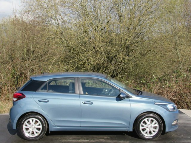 Hyundai I20 1.2 Se Hatchback Euro 6 84 Ps YP17HFZ Blue #3