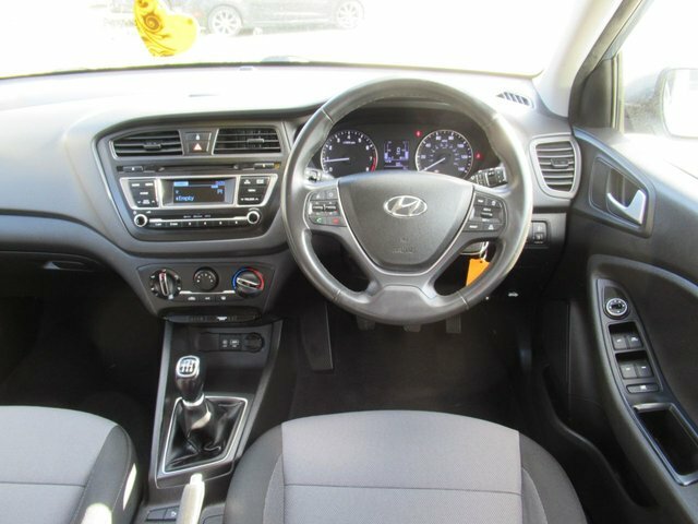 Hyundai I20 1.2 Se Hatchback Euro 6 84 Ps YP17HFZ Blue #4