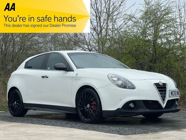 Alfa Romeo Giulietta 1750 Tbi Quadrifoglio Verde Hatchback T White
