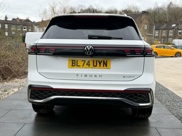 Volkswagen Tiguan 1.5 Tsi Ehybrid 19.7Kwh R-line Suv Plug BL74UYN White #2