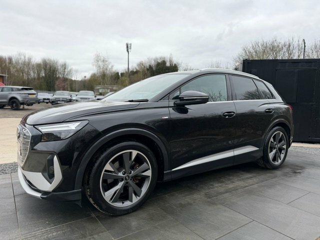 Audi Q4 E Tron 35 S Line Suv 55Kwh 170 Ps MF22UMX Black #2
